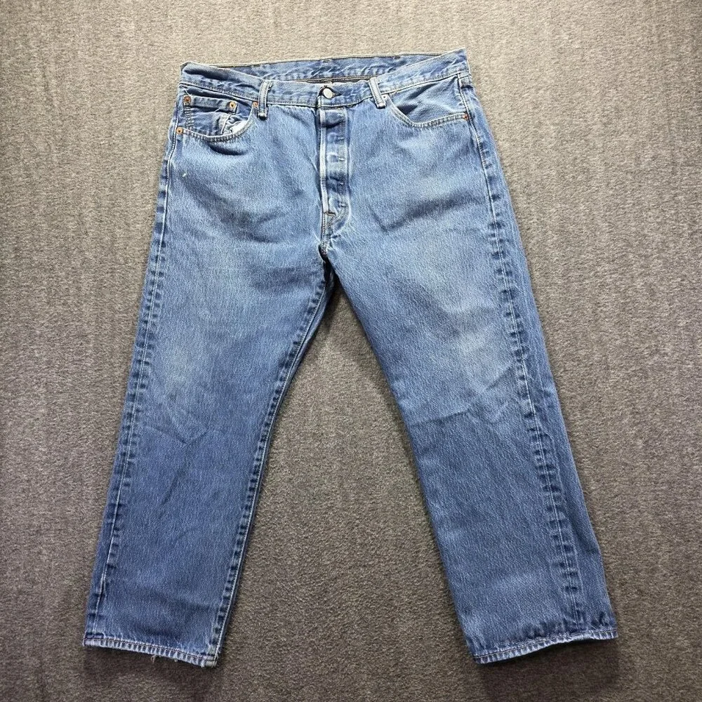 Levis 501 Jeans Mens 40x30 Blue Button Fly Straight Leg Denim Medium Wash - Picture 2 of 11
